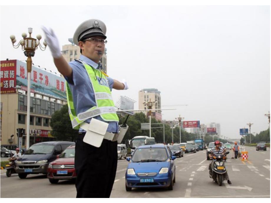 中班《交警叔叔好》PPT课件教案中班交警叔叔好PPT课件.ppt_第3页